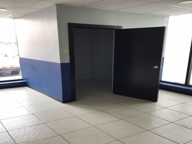 LOCAL COMERCIAL para Alquiler en Guayaquil - 4