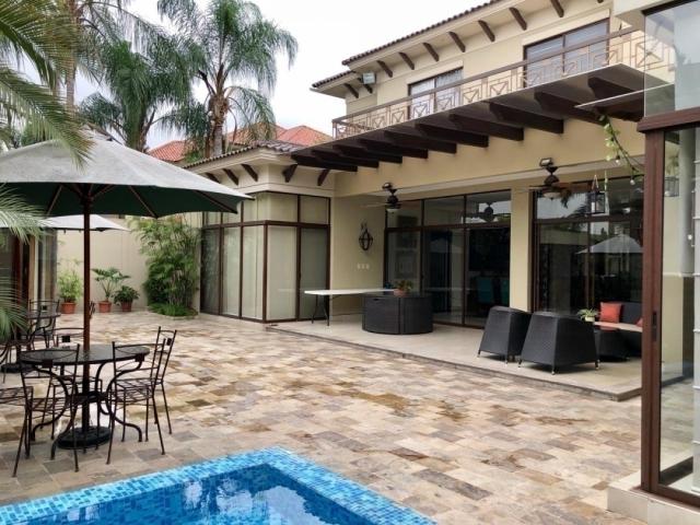 #949 - CASAS para Venta en Samborondón - G