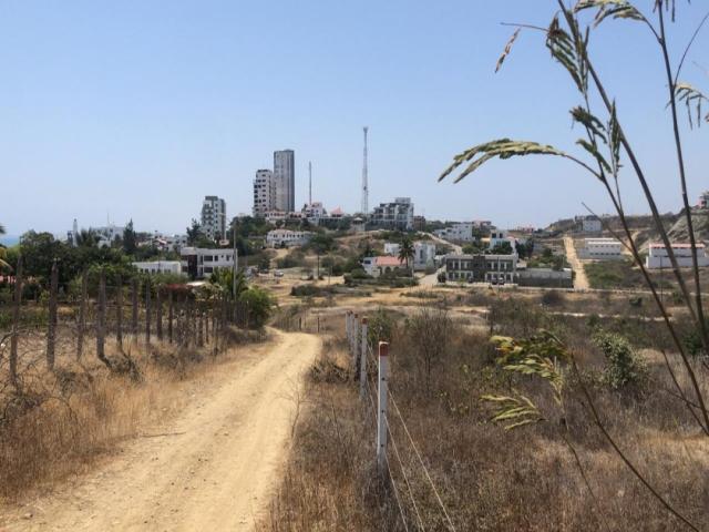 TERRENOS para Venta en Santa Elena - 2
