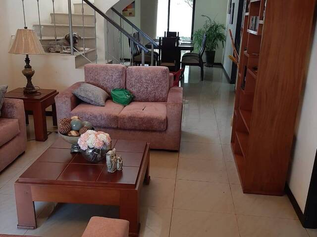 #1221 - CASAS para Venta en Guayaquil - G