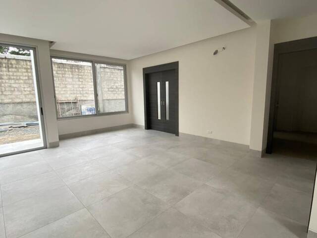 #1230 - CASAS para Venta en Guayaquil - G