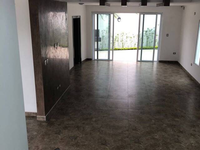 #1236 - CASAS para Venta en Guayaquil - G