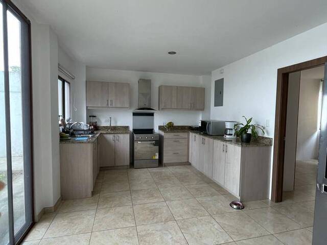 #1276 - CASAS para Venta en Guayaquil - G - 3