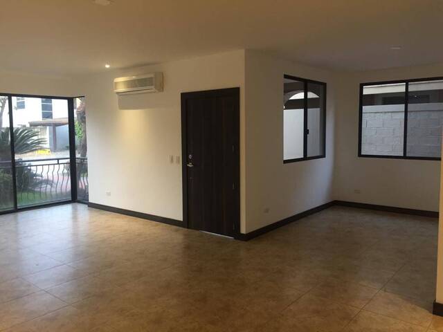 DEPARTAMENTOS para Venta en Guayaquil - 4