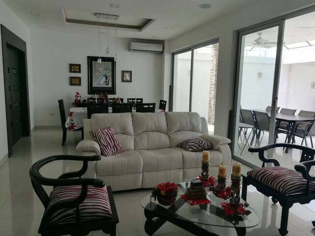 CASAS para Venta en Guayaquil - 5