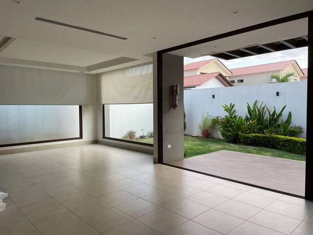 #1328 - CASAS para Venta en Guayaquil - G